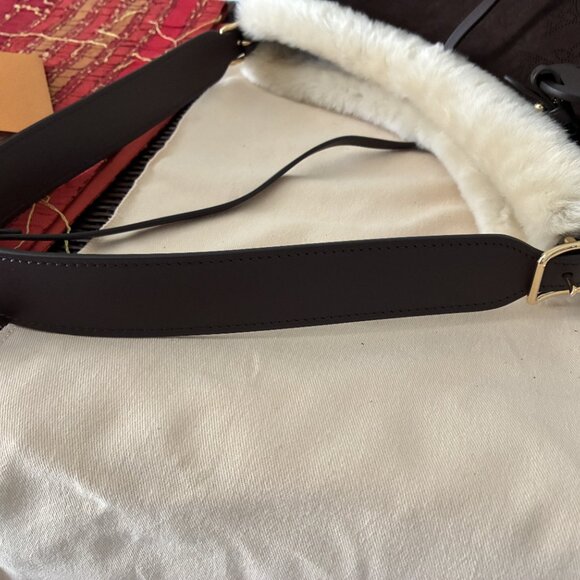 Louis Vuitton Mahina Carryall PM Dark Brown Suede-AUTHENTIC - Picture 4 of 16